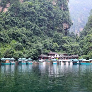 CHINE-  BaoFeng Lake in ZhangJiaJie a national park –  Copyright  gary718