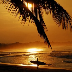 COSTA RICA SURF © Beth Swanson